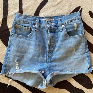 Levi shorts